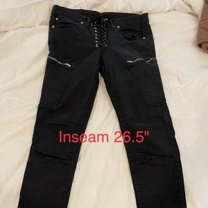 BDG skinny leg ankle length black jeans Size 27